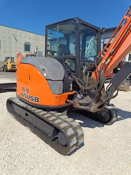 Hitachi ZX65USB-5A Photo 3