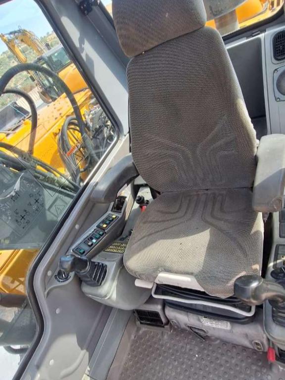 Volvo EC140B Photo 13