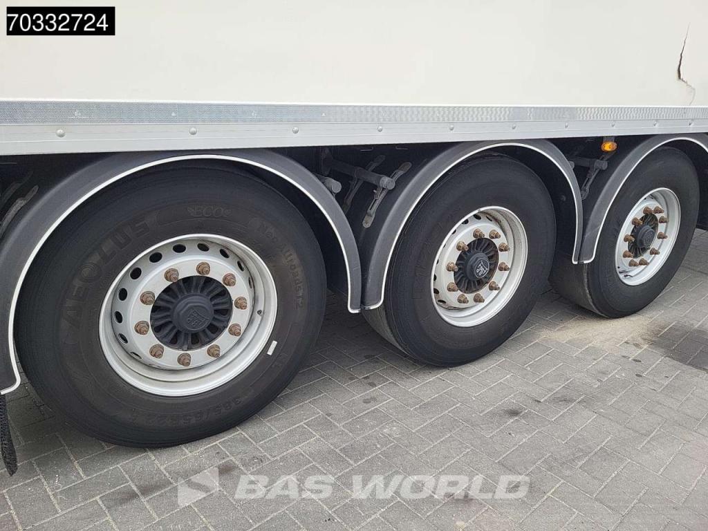 Kässbohrer XS Tailgate 2x Lift Axle Photo 16