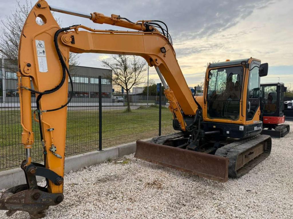 Hyundai Robex 80CR-9A Photo 9