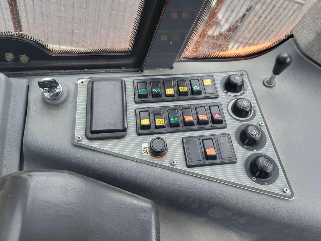 Fiat Hitachi W230 Photo 6