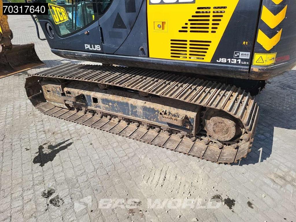 JCB JS131 LC Photo 24