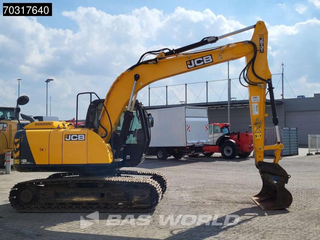 JCB JS131 LC Photo 9