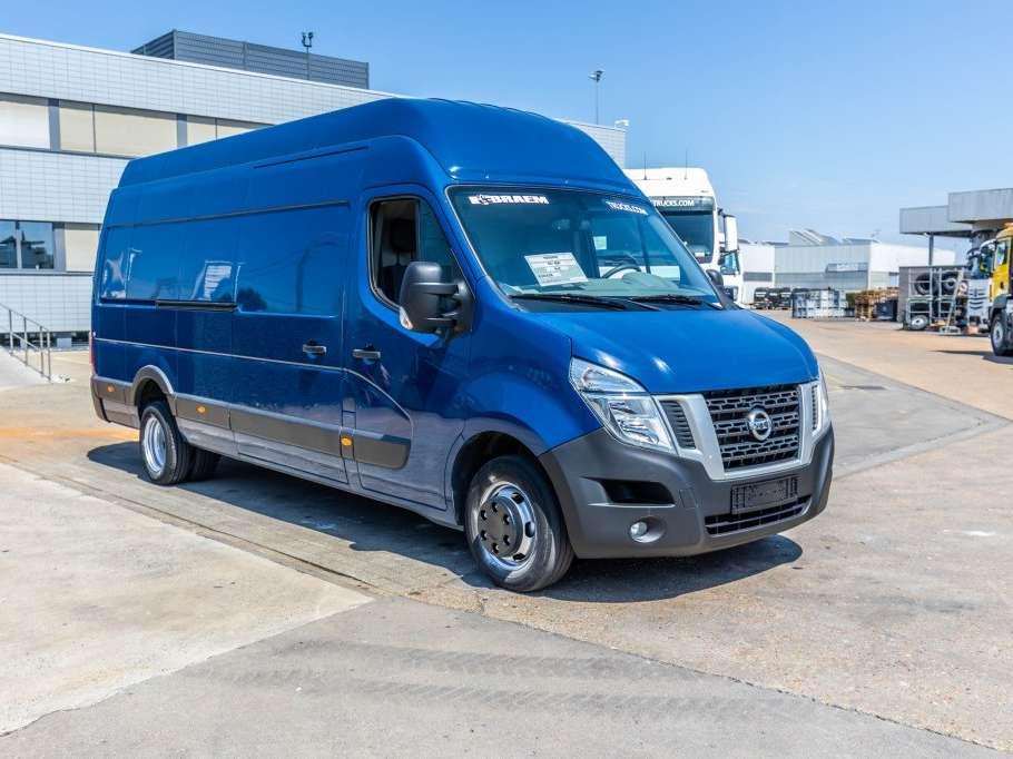 Nissan NV 400 Photo 3