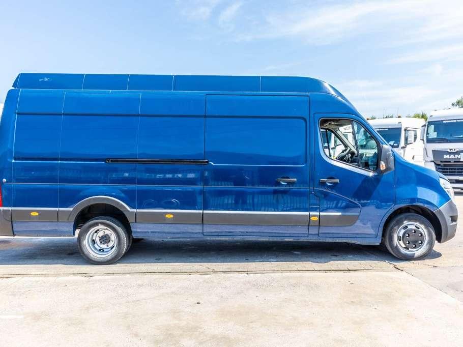 Nissan NV 400 Photo 4
