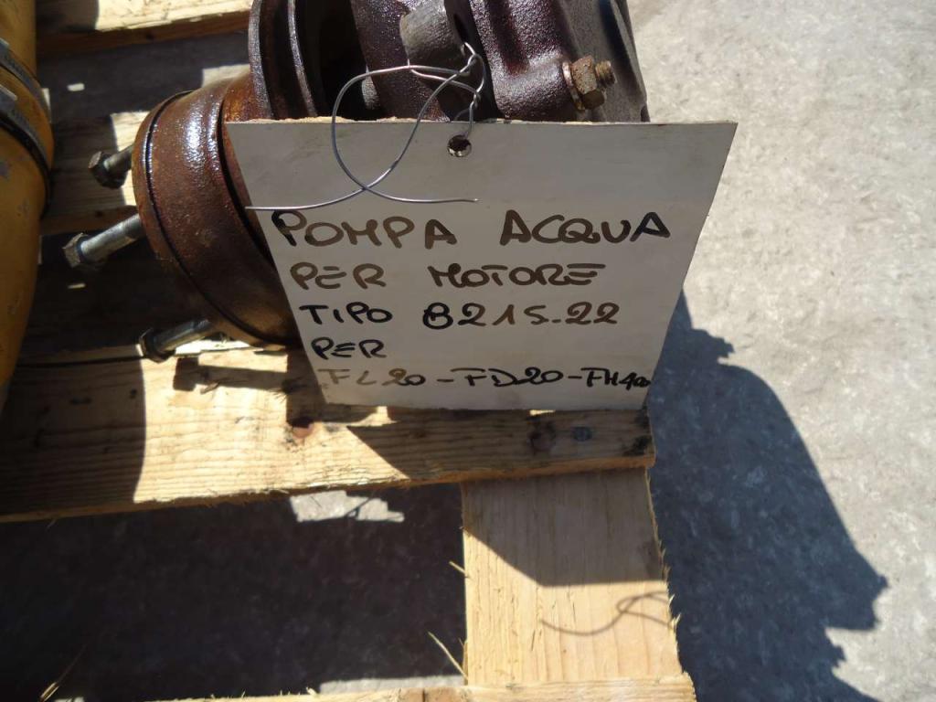 Engine water pump for FD20 - FL20 - FH400 Photo 1
