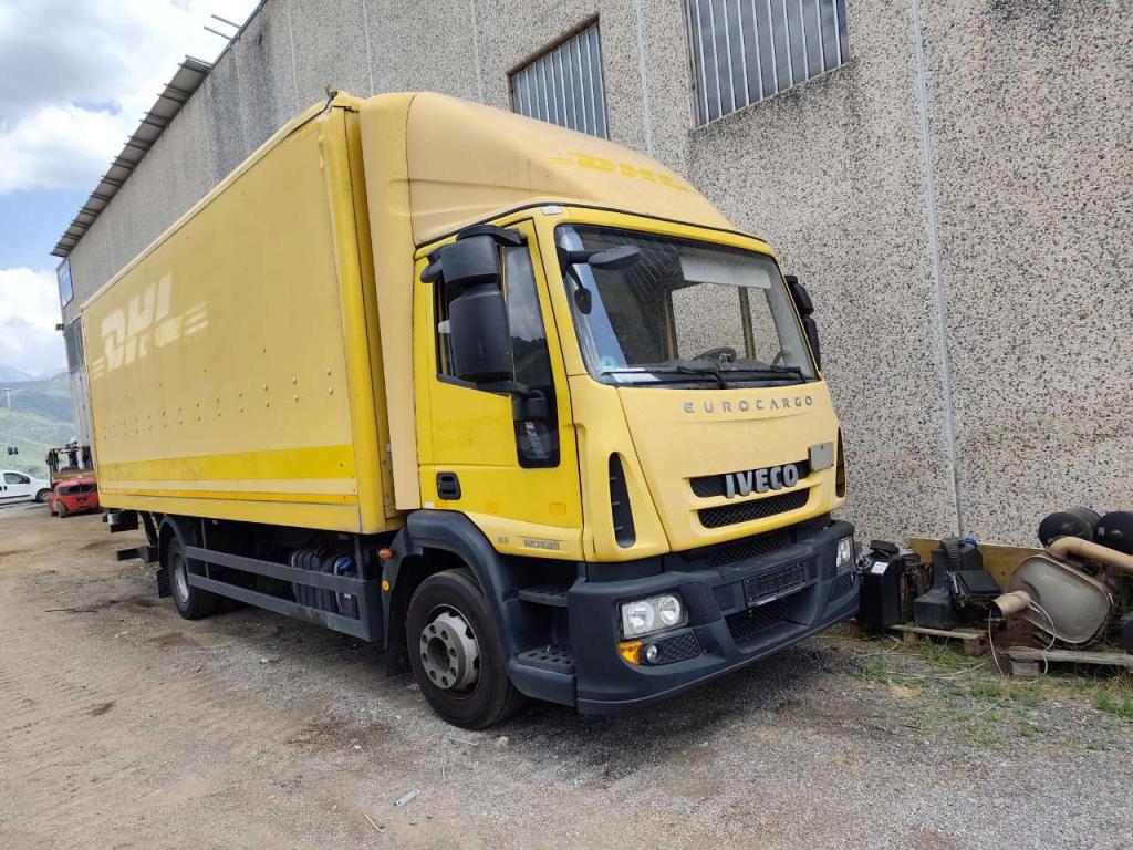 Iveco EUROCARGO CUBE 120E28P Photo 11