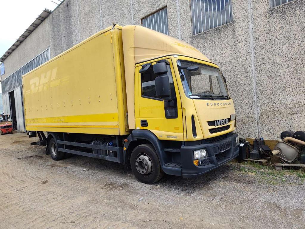 Iveco EUROCARGO CUBE 120E28P Photo 12