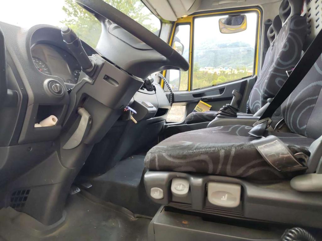 Iveco EUROCARGO CUBE 120E28P Photo 22
