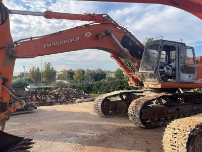 Fiat Hitachi 450.3 sold by Arca Srl