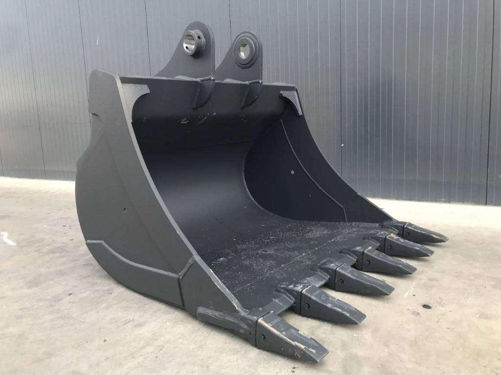 Volvo EC200 Photo 6