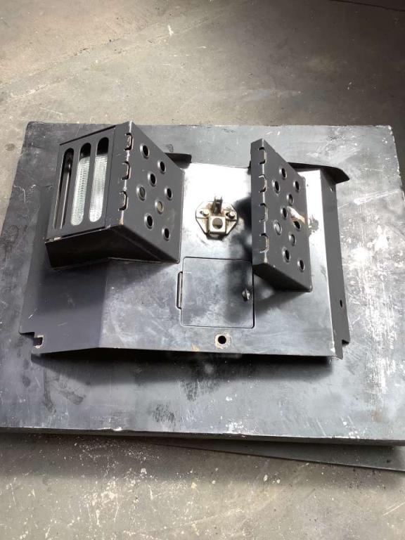 Headlight for Hitachi ZX 135-5 Photo 2