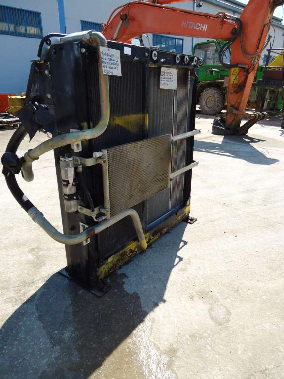 Hydraulic oil cooler for New Holland 385B Photo 3