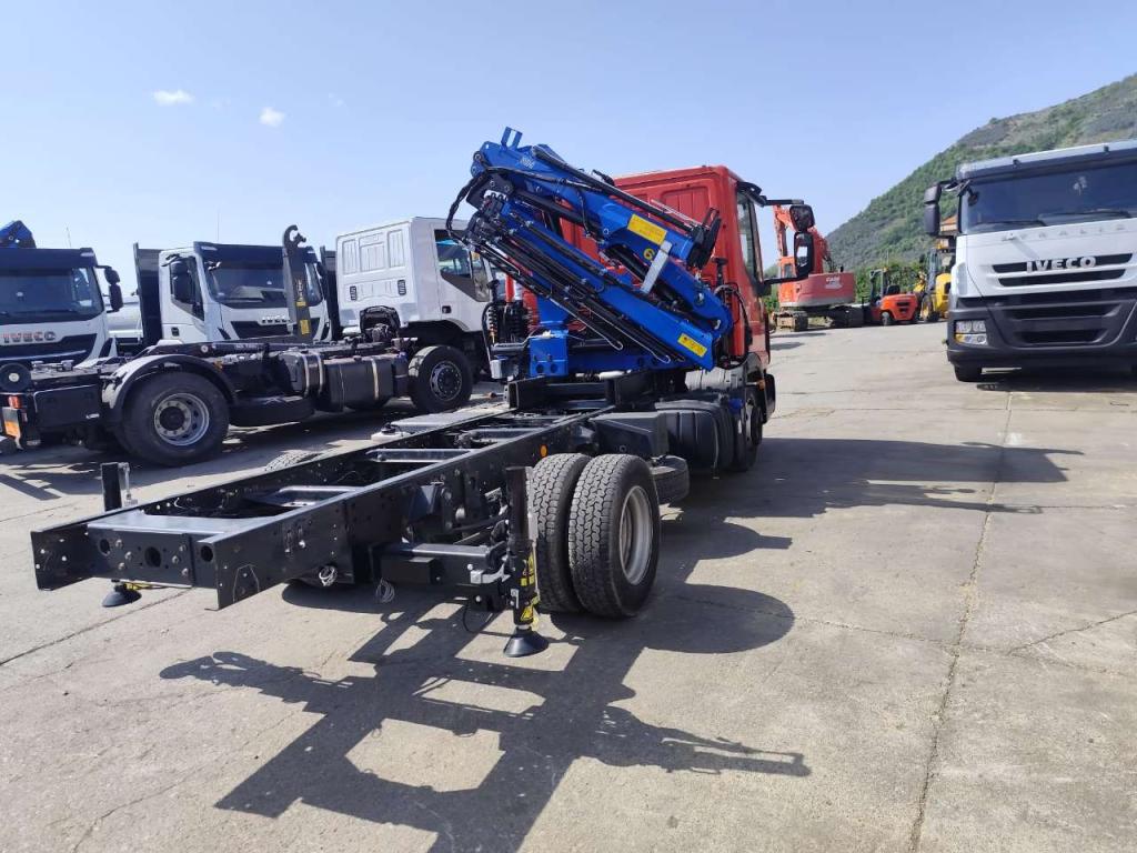 Iveco EUROCARGO 80-190 Photo 18