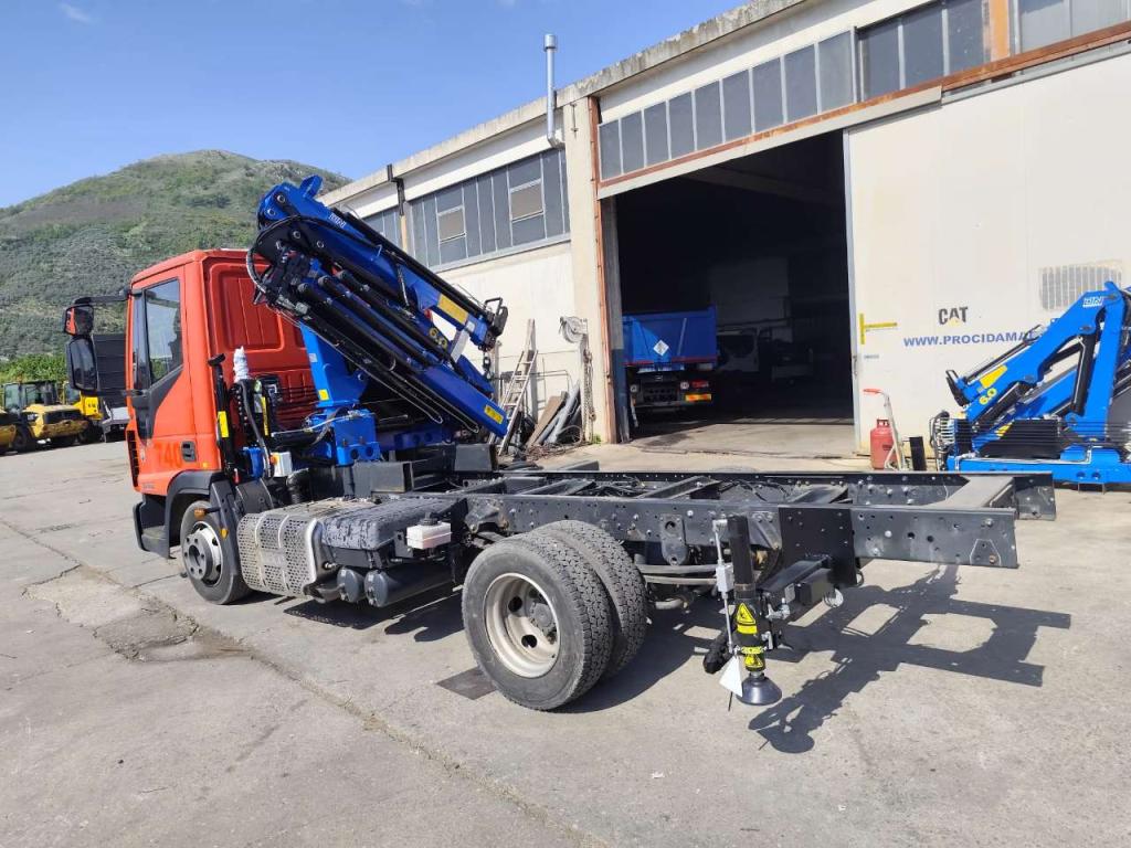 Iveco EUROCARGO 80-190 Photo 21