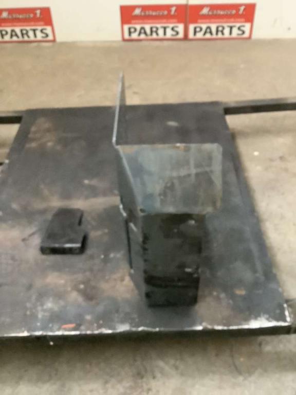 Muffler bracket for Bell 30 E Photo 1
