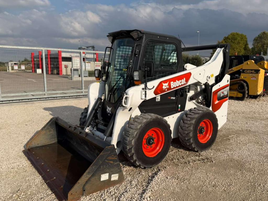 Bobcat S76 Photo 1