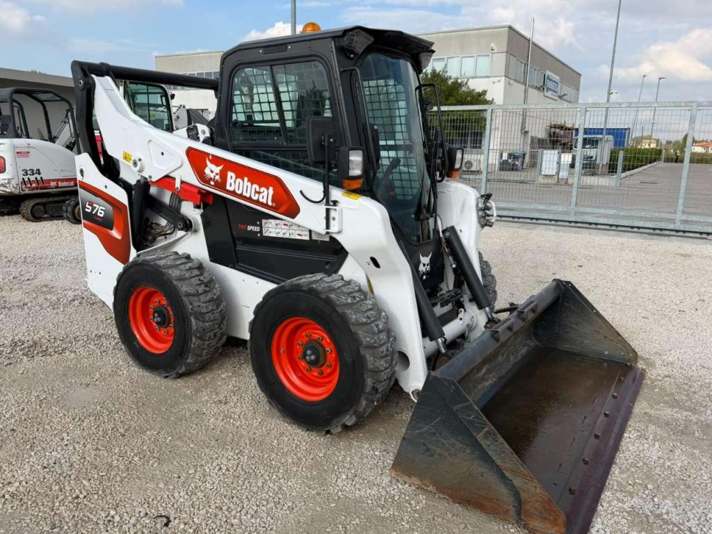 Bobcat S76 Photo 2