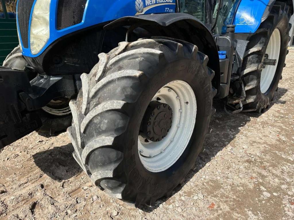 New Holland T7.235 Power Command Photo 9