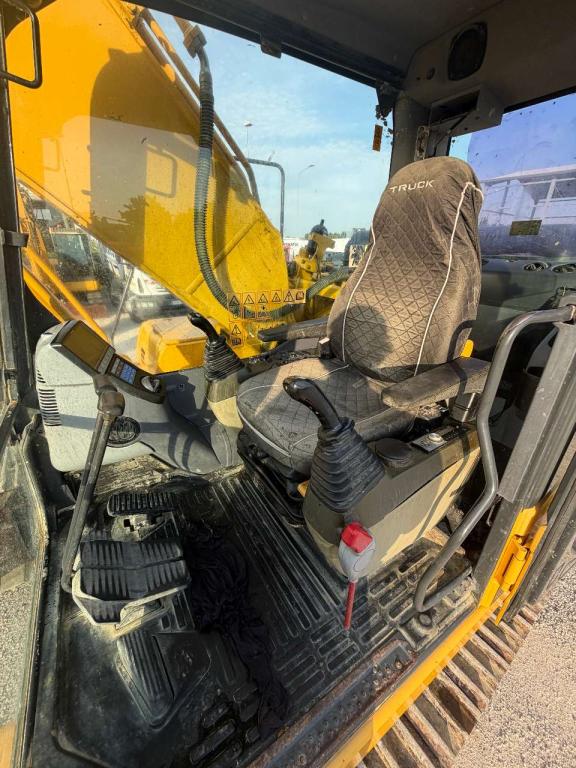 Komatsu PC290NLC-8 Photo 15
