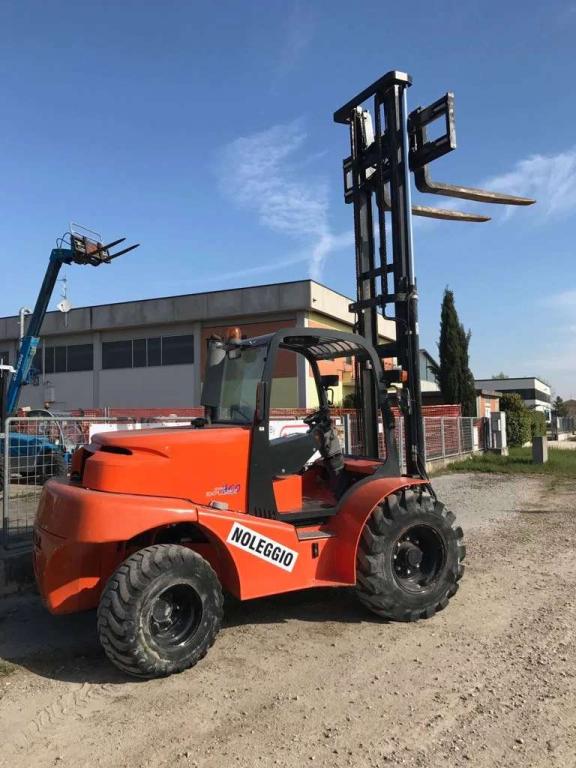 Mast H60DA4WD Photo 2
