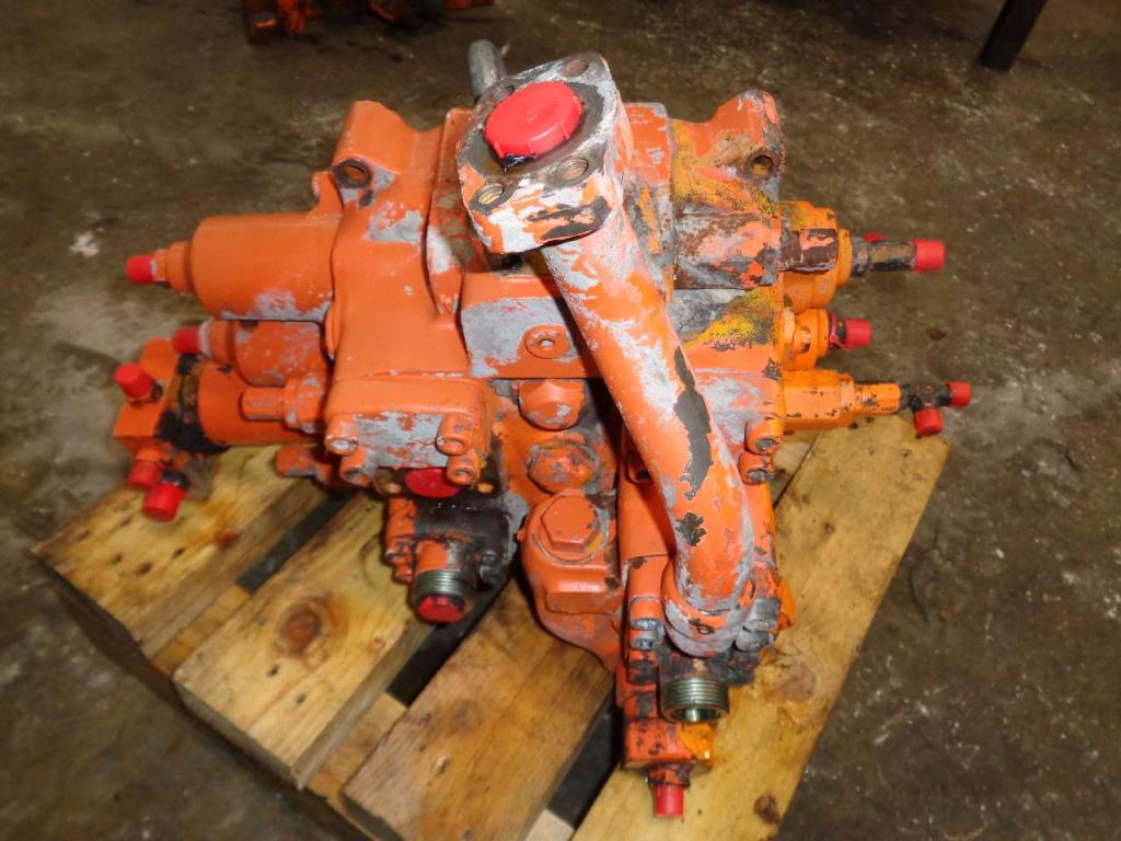 Hydraulic distributor for Fiat Hitachi Fr 220.2 Photo 1