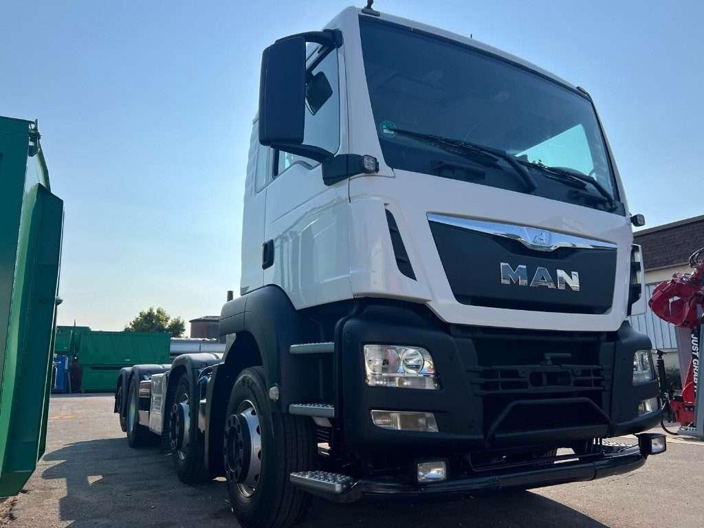 Man TGS 35.360 USATO A TELAIO 8X2 Photo 2