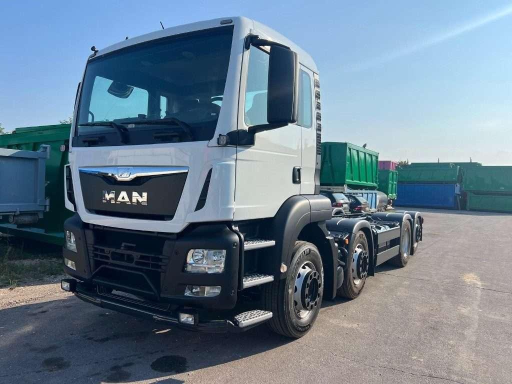 Man TGS 35.360 USATO A TELAIO 8X2 Photo 3