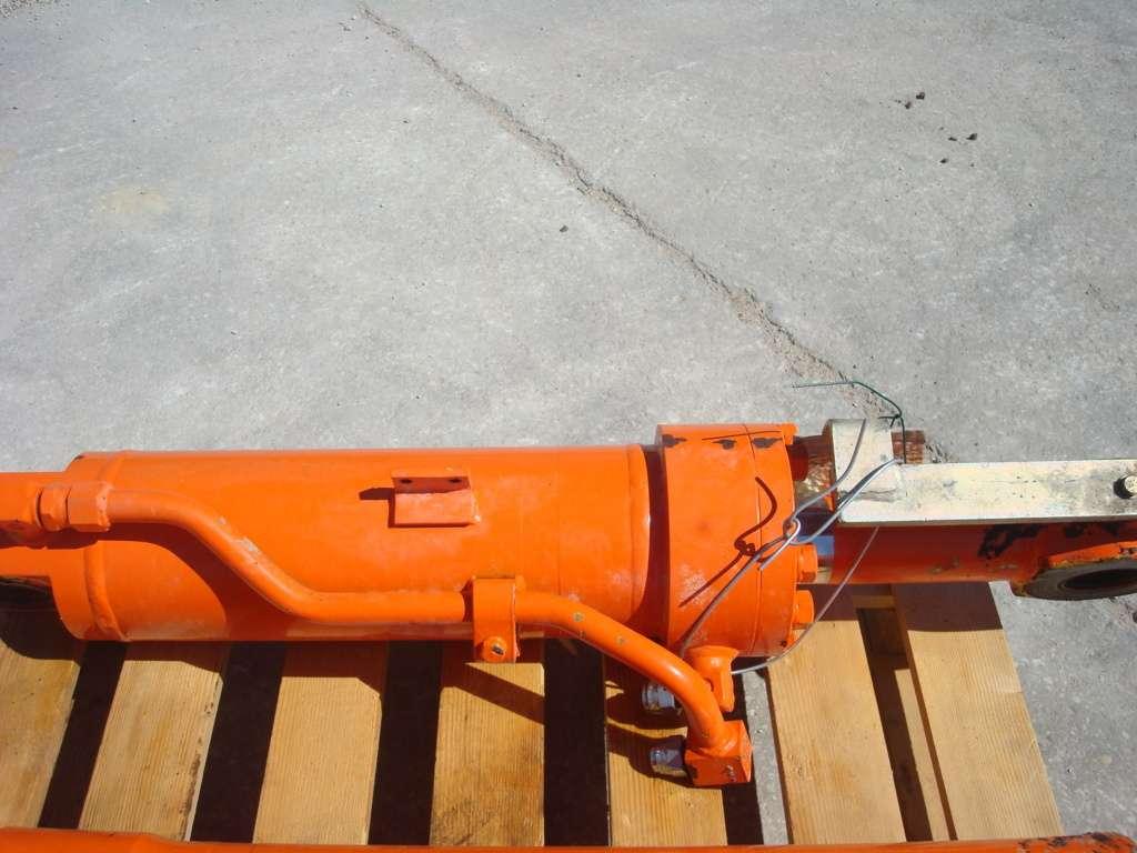 Bucket rotation piston for Fiat Hitachi W130 Photo 1
