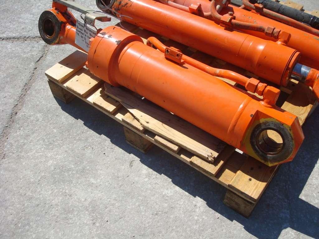 Bucket rotation piston for Fiat Hitachi W130 Photo 4
