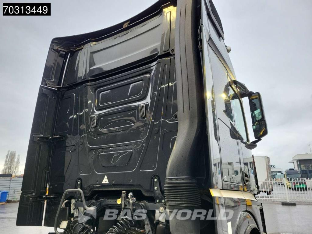 Mercedes-Benz Actros 1848 4X2 GigaSpace Retarder 2xTanks Standklima Photo 11