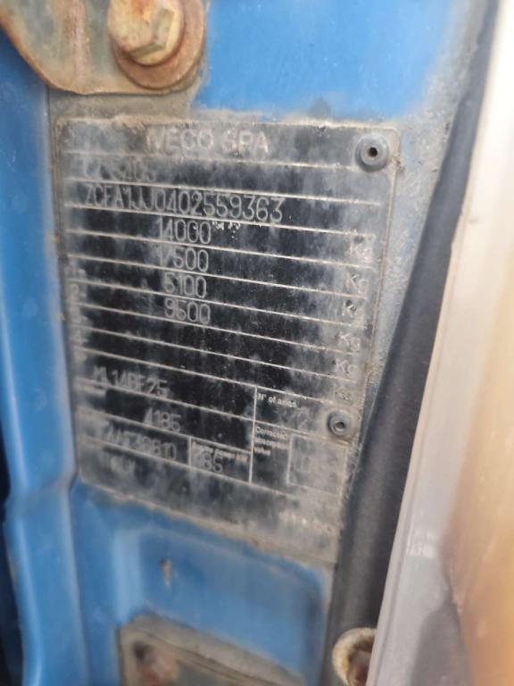 Iveco EUROCARGO 140E25 Photo 11