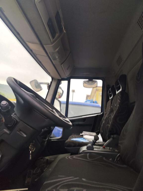 Iveco EUROCARGO 140E25 Photo 5