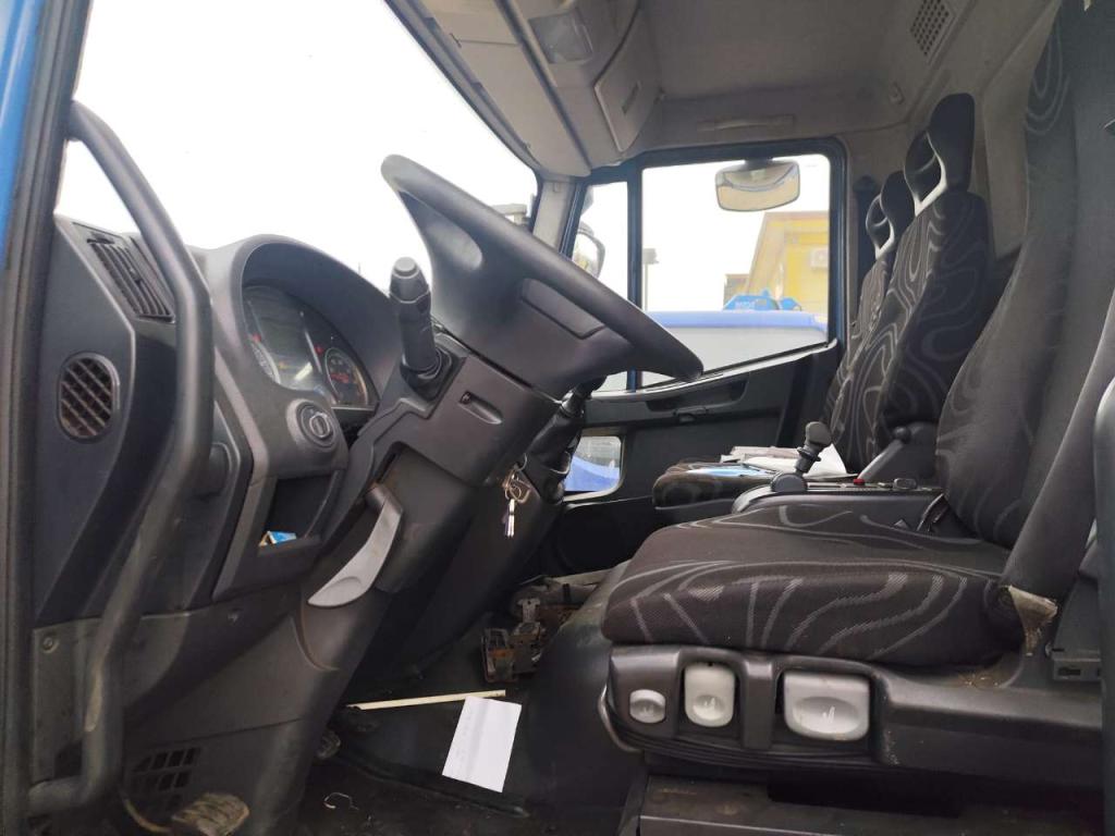 Iveco EUROCARGO 140E25 Photo 9