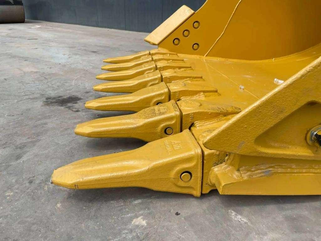 Caterpillar 349 - UB Photo 21