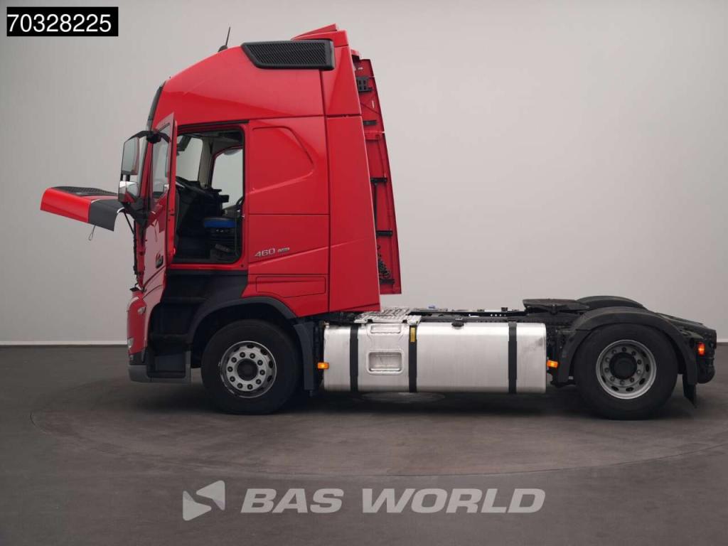 Volvo FH 460 4X2 XL 2x Tanks Navi ACC Photo 10