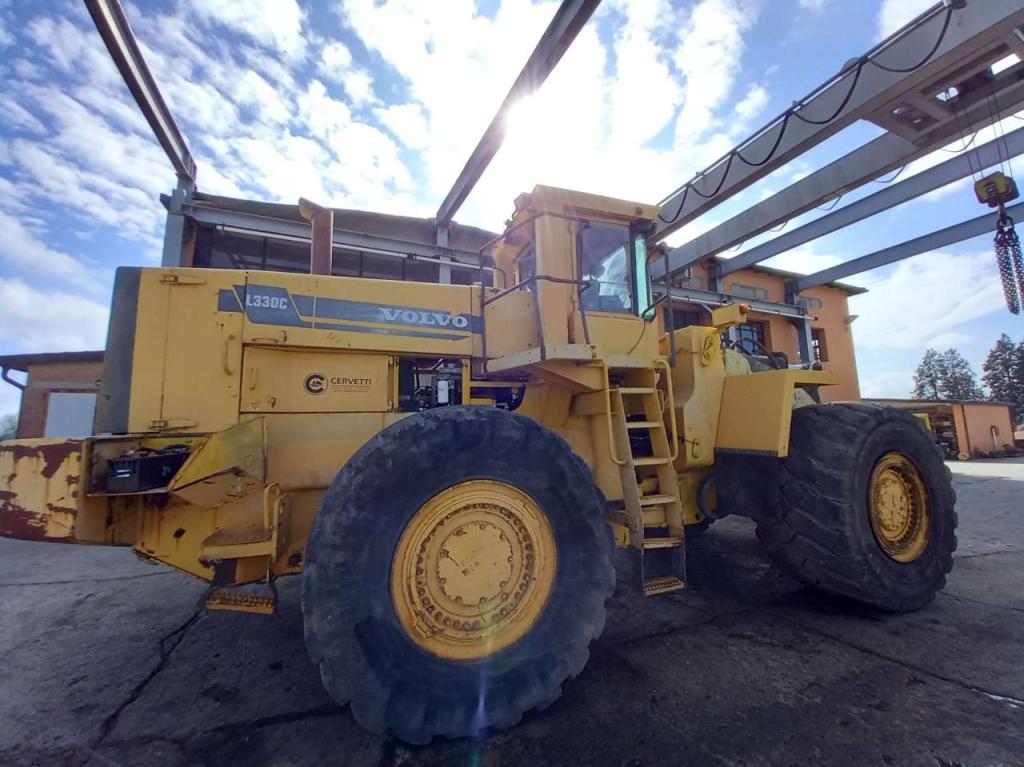 Volvo L330C Photo 8