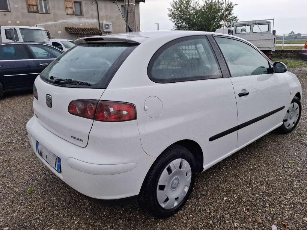Seat IBIZA Photo 4