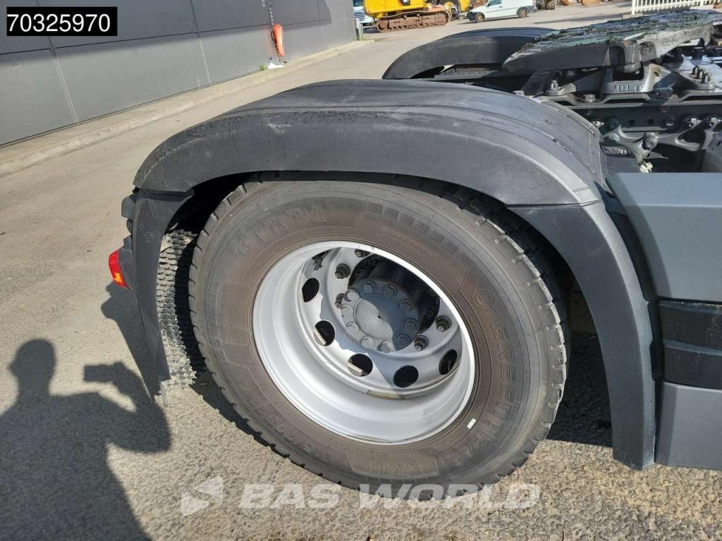 Mercedes-Benz Actros 1845 4X2 BigSpace Retarder 2xTanks Standklima Photo 18