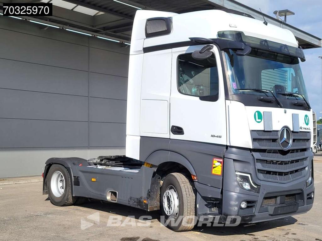 Mercedes-Benz Actros 1845 4X2 BigSpace Retarder 2xTanks Standklima Photo 8