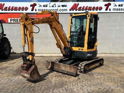 Hyundai ROBEX 25Z-9AK sold by Massucco T. Srl
