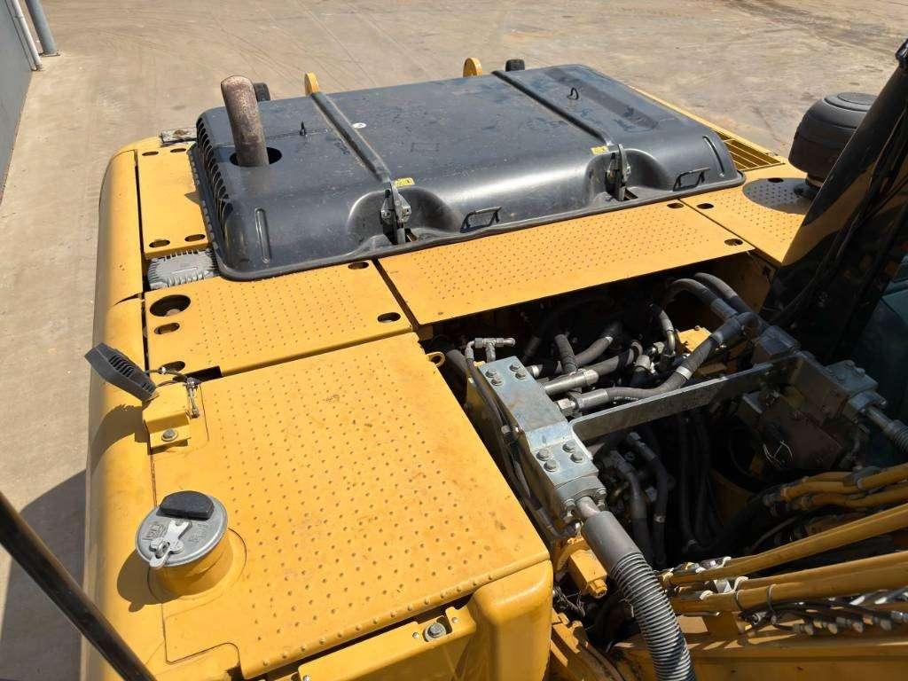 Caterpillar 323D L Photo 18