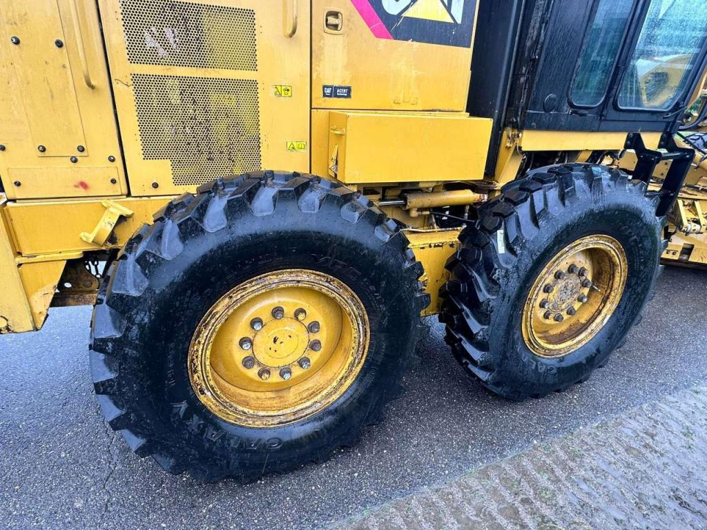Caterpillar 120K | NEW TIRES Photo 11