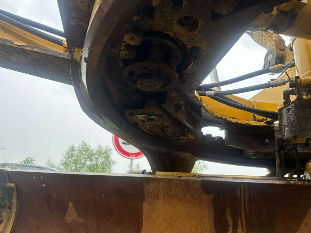 Caterpillar 120K | NEW TIRES Photo 12