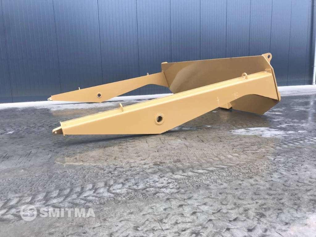 Rear hatch for Caterpillar 745 Photo 8