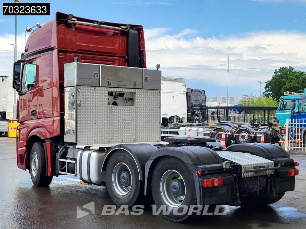 Mercedes-Benz Actros 3353 Actros 6X4 Photo 2