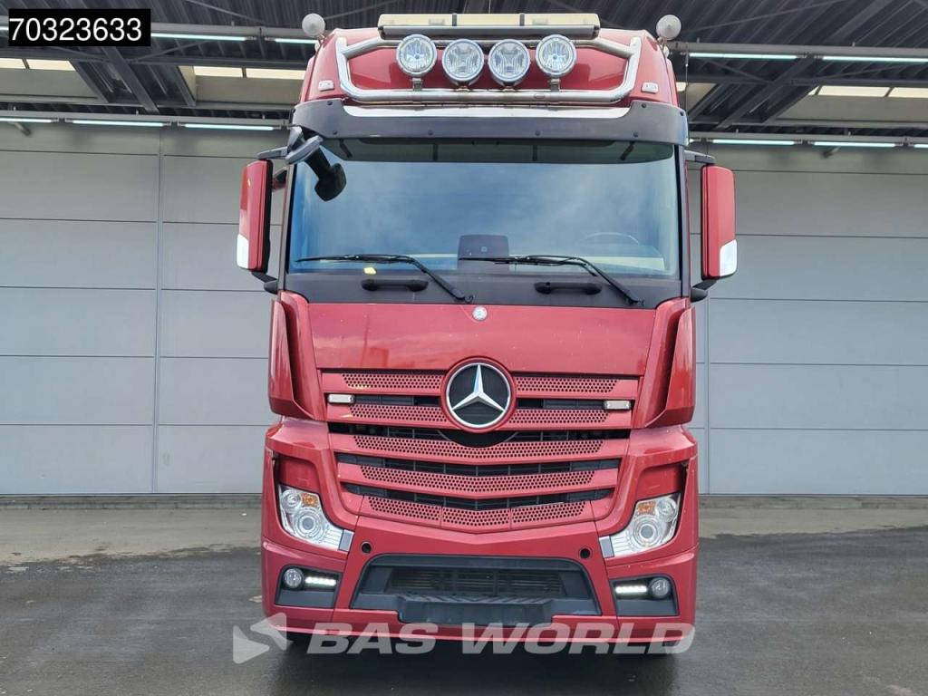 Mercedes-Benz Actros 3353 Actros 6X4 Photo 6