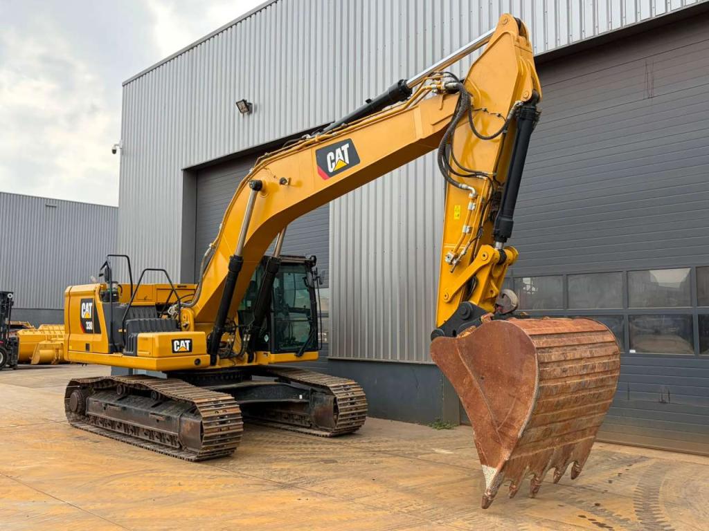 Caterpillar 330 07A Photo 7