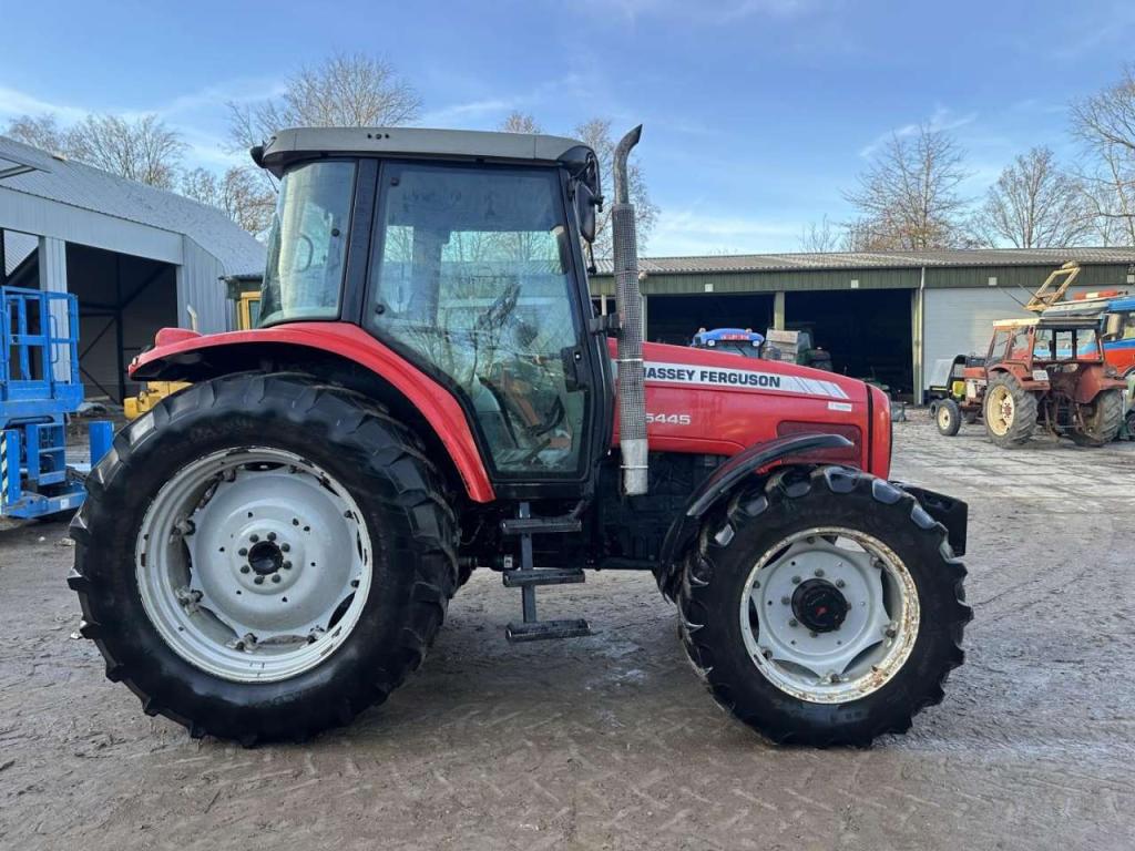 Massey Ferguson 5445 Photo 6
