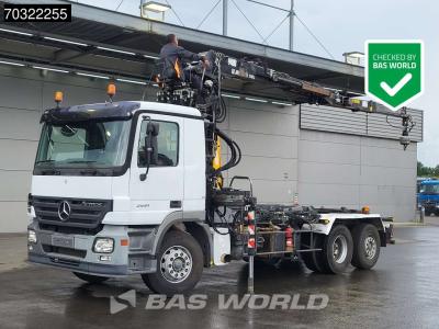 Mercedes-Benz Actros 2541 6X2 Jonsered J1142Z80A Crane + 20 tons hooklift Lift-axle Full Air  Euro 3 sold by BAS World B.V.